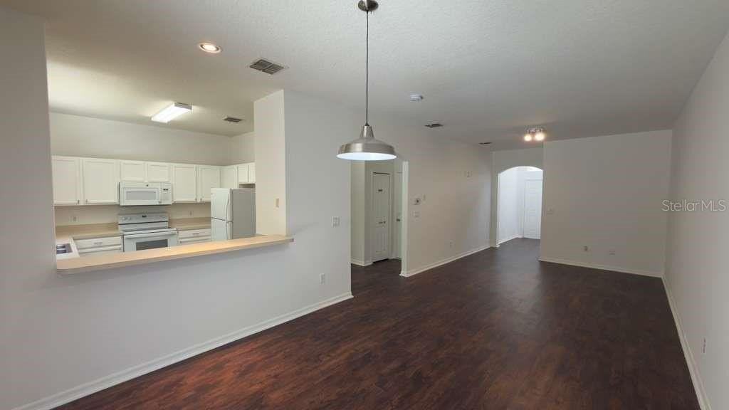 4317 Paradise Cove Ct - Photo 3 of 37