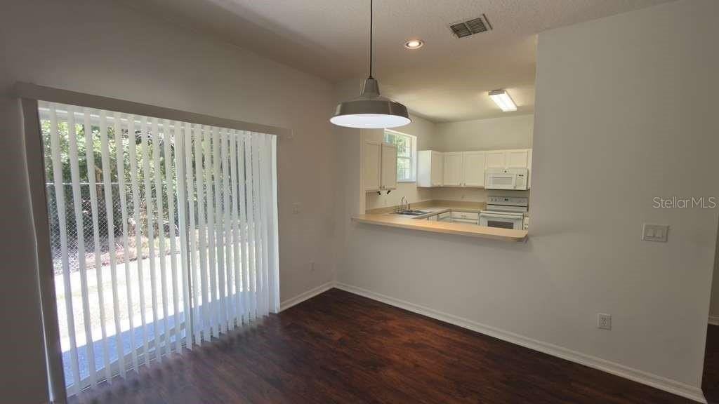 4317 Paradise Cove Ct - Photo 6 of 37