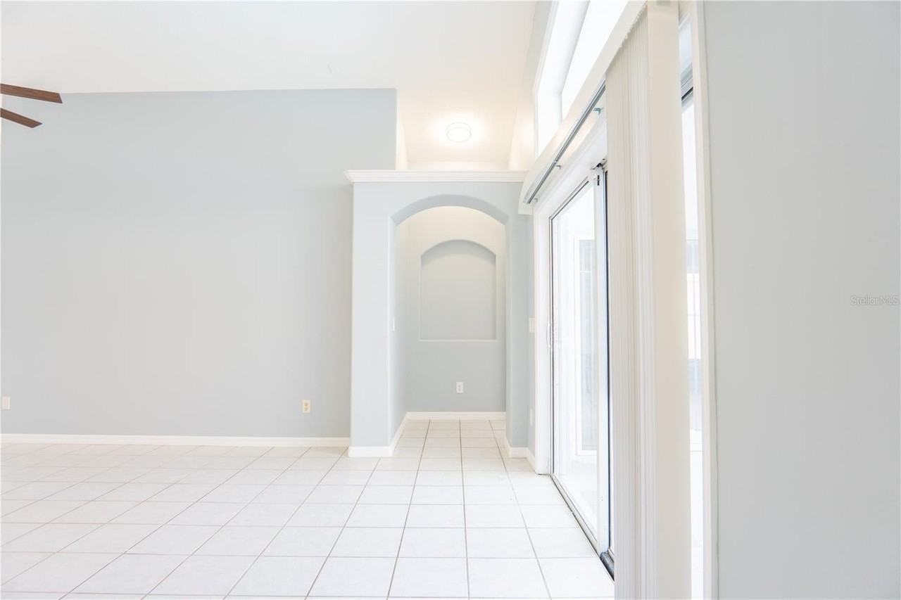 136 Seneca Point Trl - Photo 5 of 40