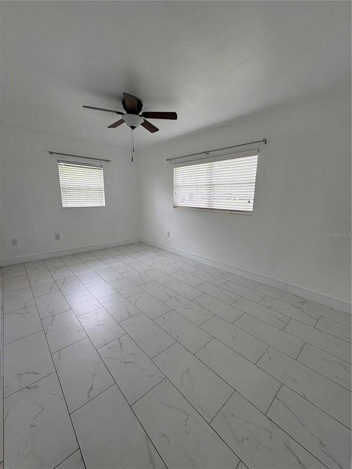 1790 Russell Dr N - Photo 6 of 18