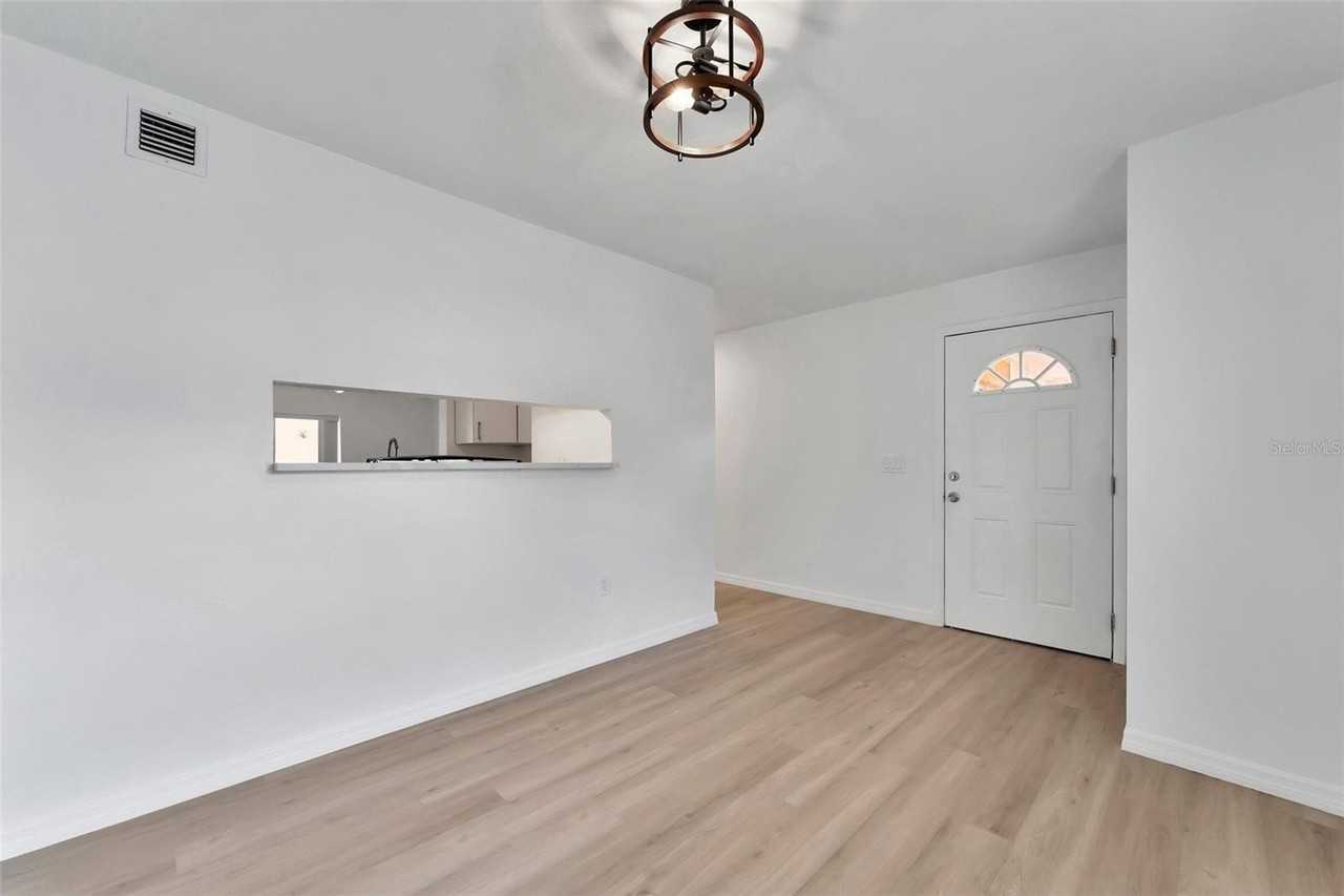 9940 7th Way N #101 - Photo 5 of 35