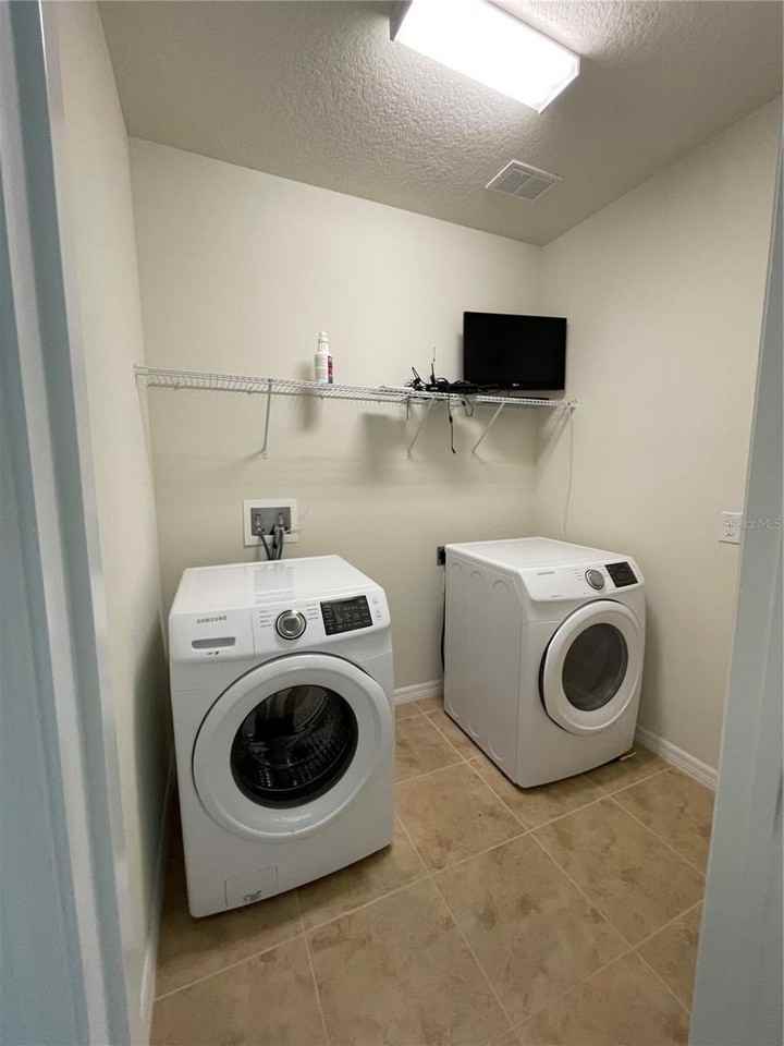 3323 Monroe Meadows Dr - Photo 7 of 29