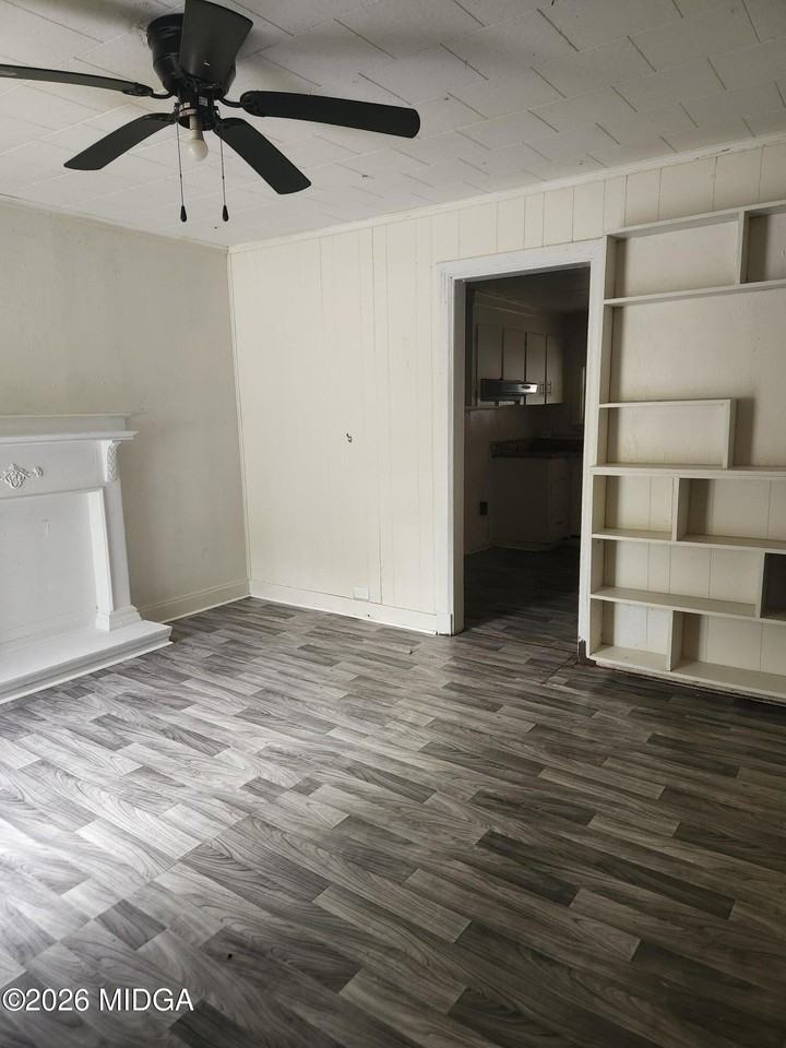 3838 Grand Ave - Photo 4 of 6