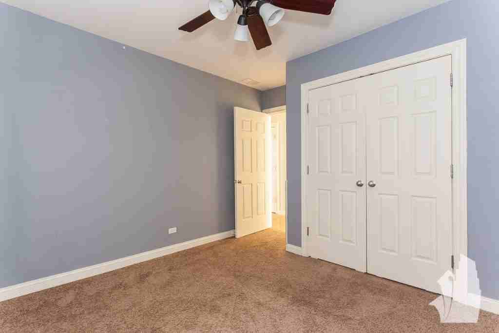 1148 W Roscoe St #2W - Photo 5 of 13