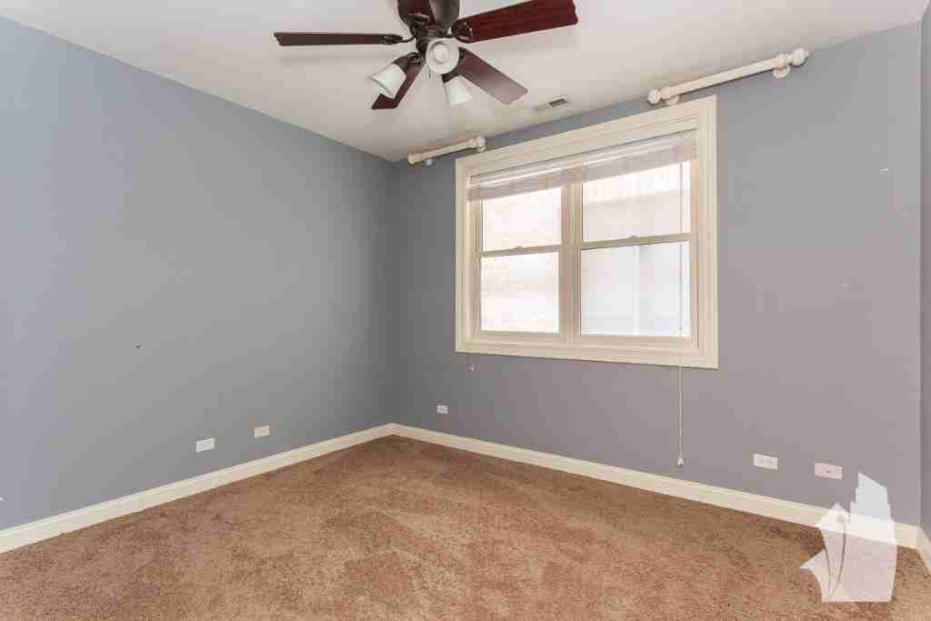 1148 W Roscoe St #2W - Photo 7 of 13