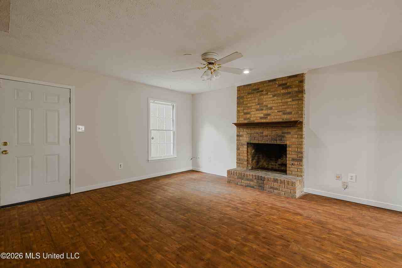 35B Northtown Rd - Photo 5 of 22