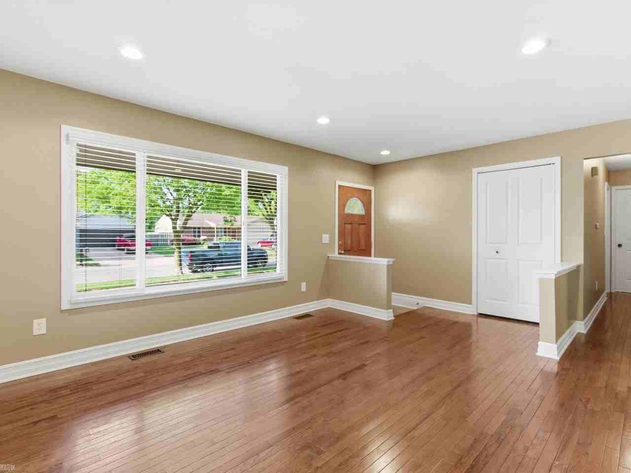 2497 Avalon Dr - Photo 3 of 47