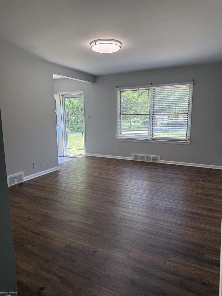 3305 Shimmons Rd - Photo 6 of 22