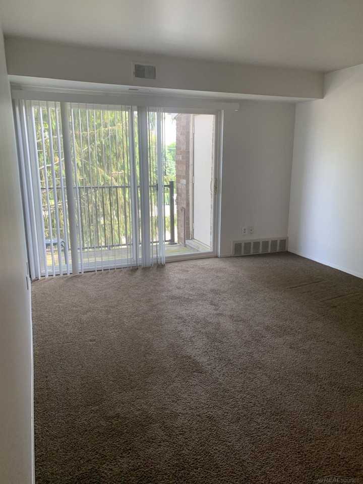 38290 Fairway Ct #148A - Photo 2 of 7