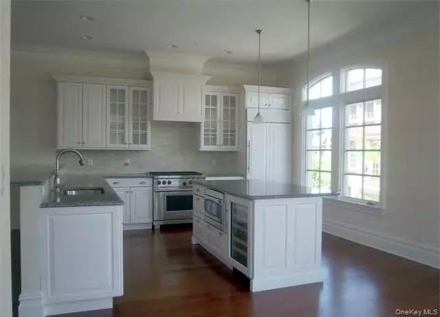 129 W Main St #129 - Photo 6 of 34