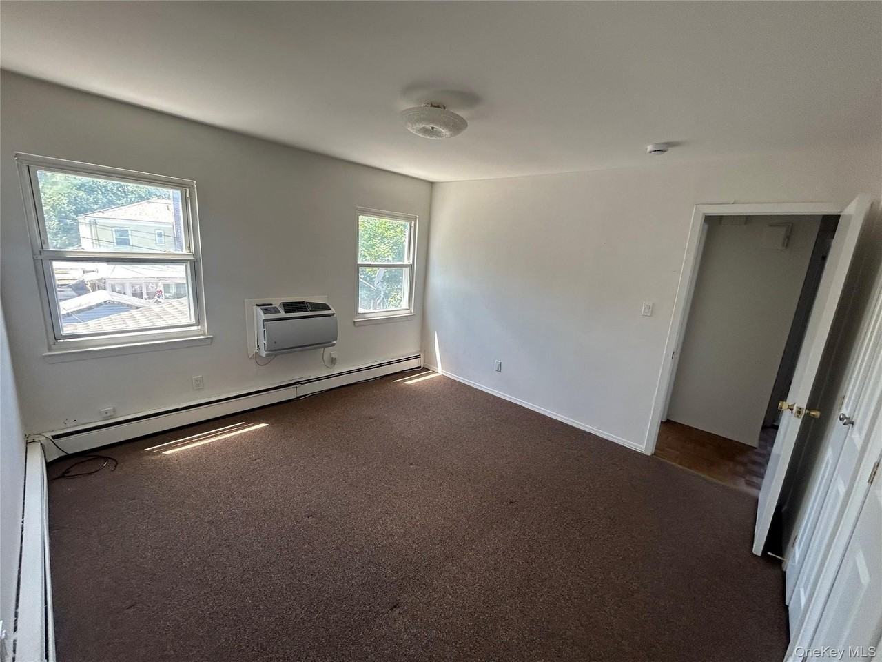 7724 252nd St #2ndFL - Photo 7 of 8