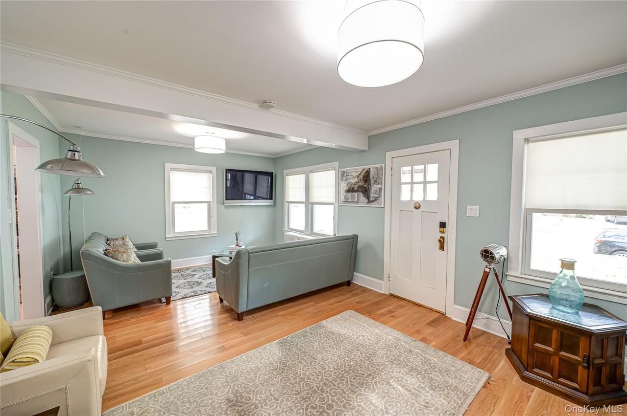 53 Waterside Ave - Photo 6 of 15