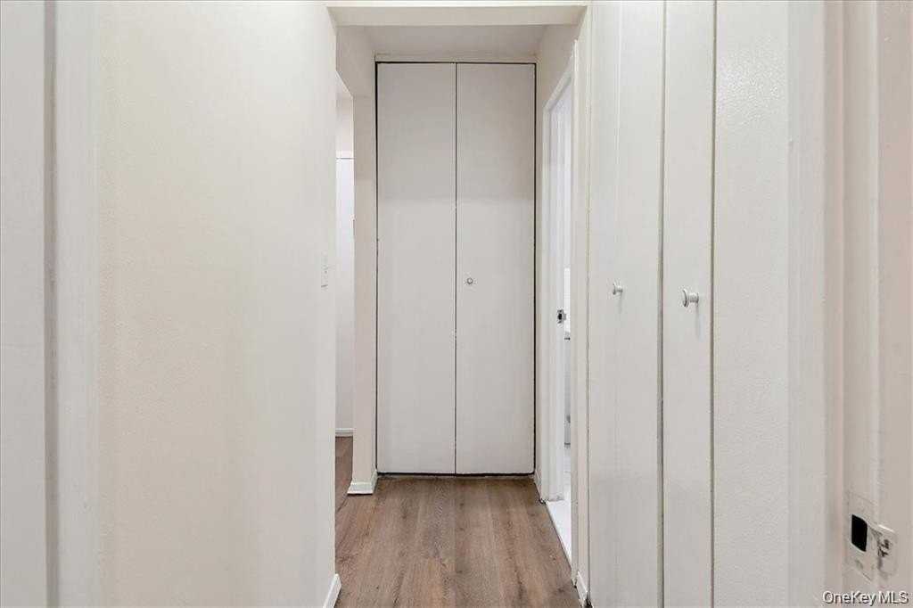 142 Trenchard St #2E - Photo 7 of 13