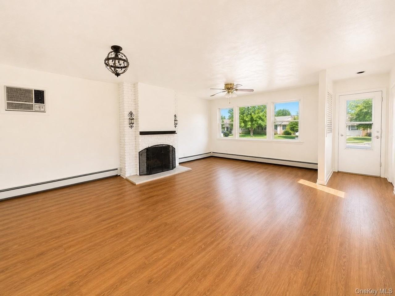 36 Forest Dr - Photo 5 of 17