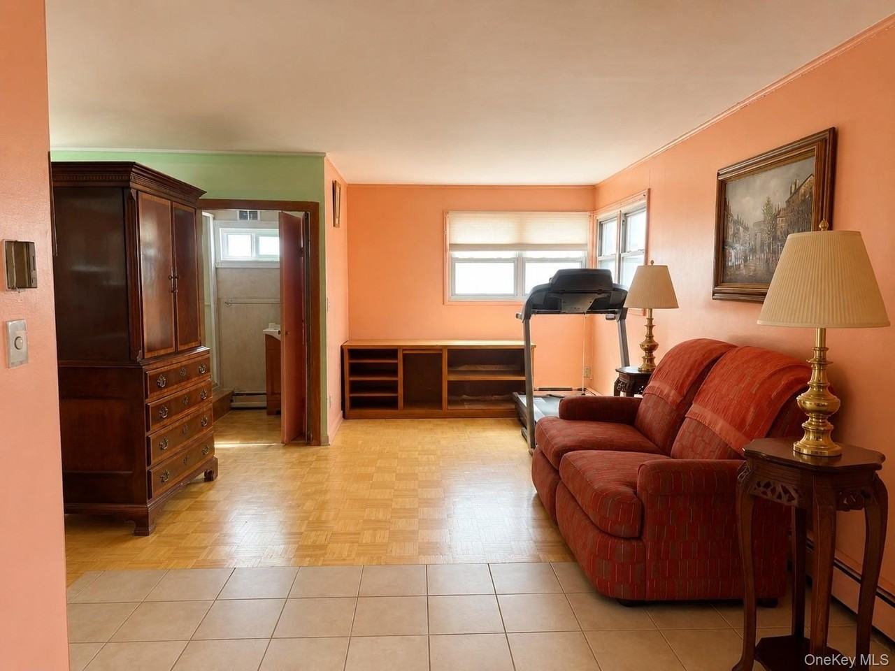 440 E Park Ave - Photo 5 of 17