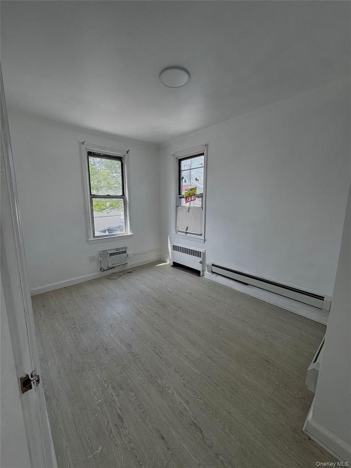 1848 126th St - Photo 2 of 7