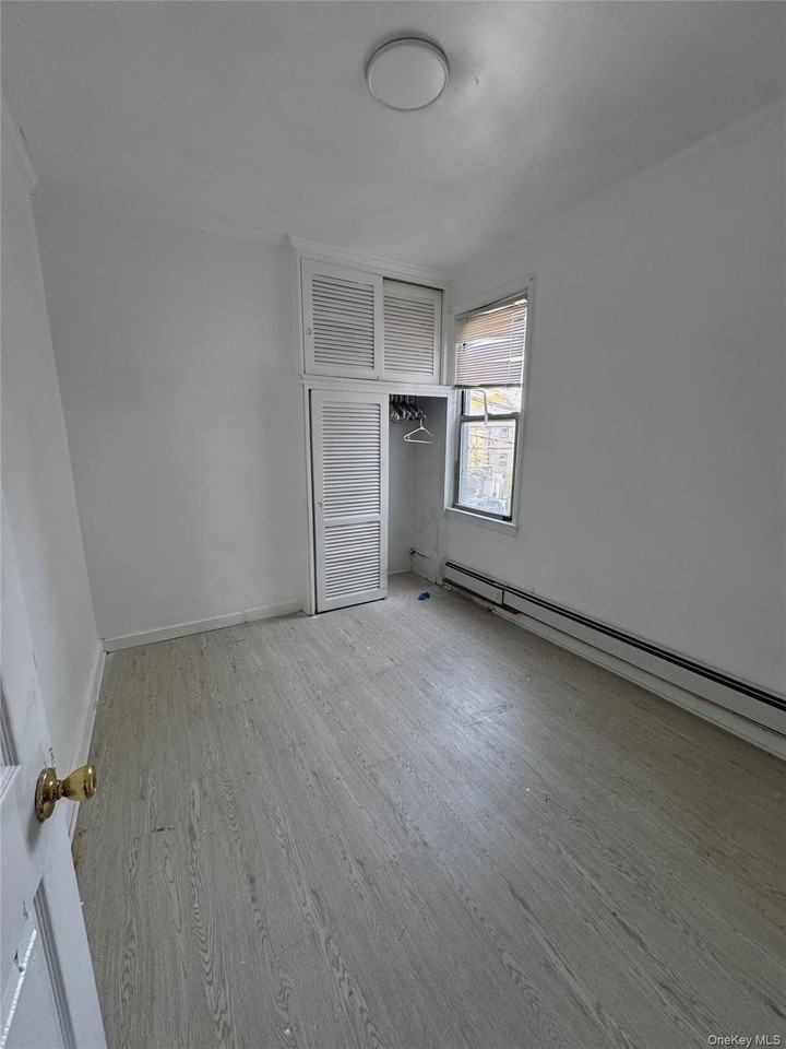 1848 126th St - Photo 5 of 7