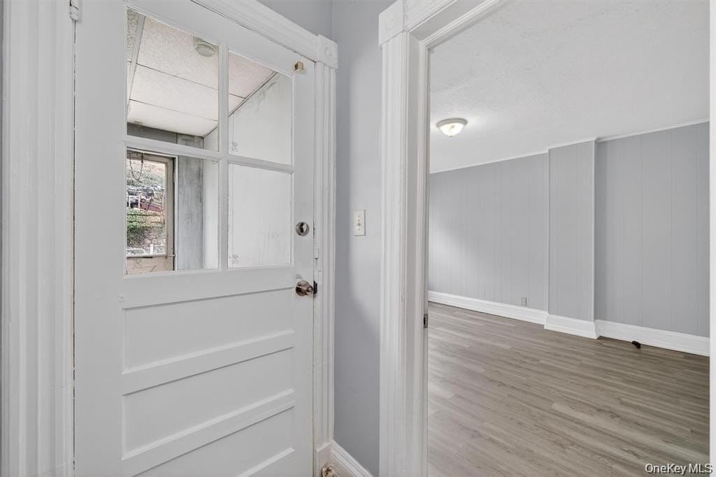 664 N Division St #3F - Photo 3 of 19