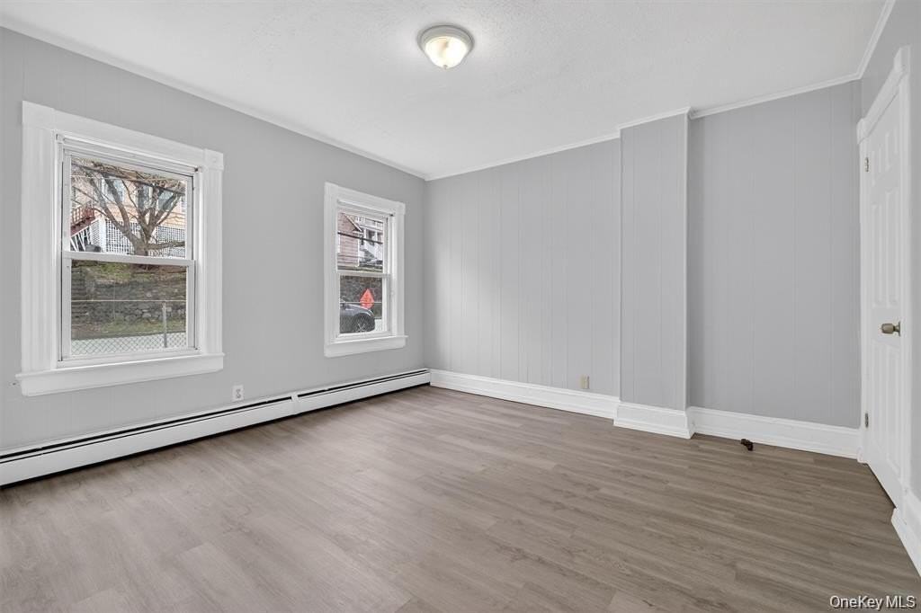 664 N Division St #3F - Photo 5 of 19