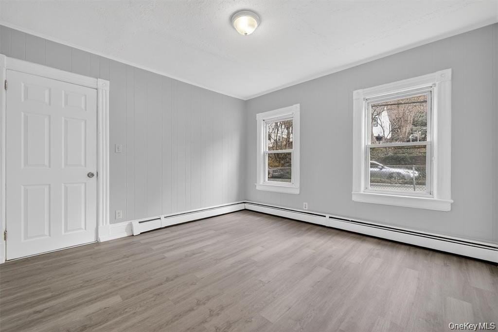 664 N Division St #3F - Photo 6 of 19