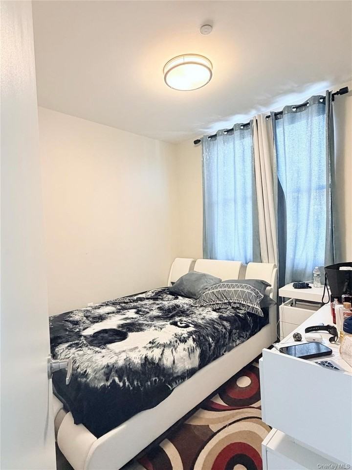 777 Coney Island Ave #4B - Photo 7 of 8