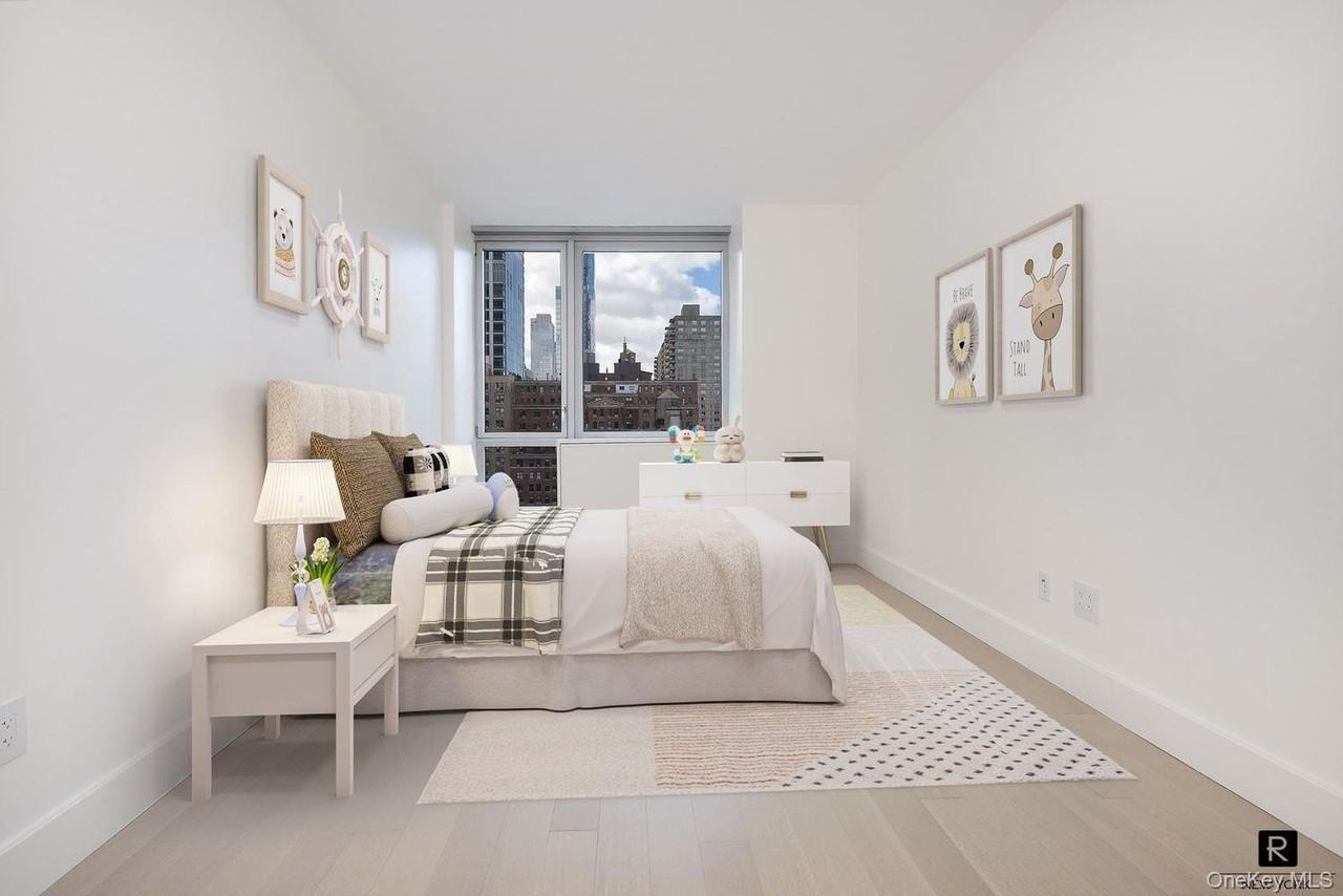 212 W 72nd St #10C - Photo 4 of 7
