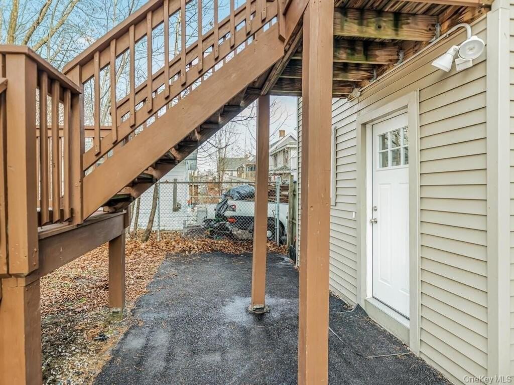 7 Sproat St - Photo 2 of 9