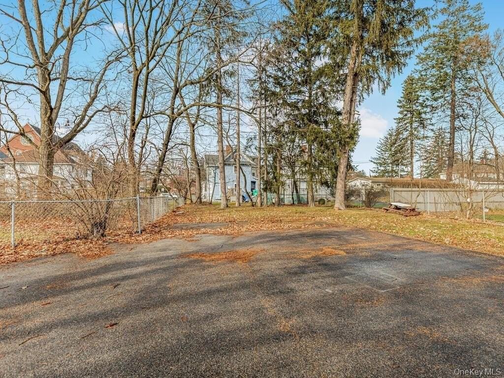 7 Sproat St - Photo 3 of 9
