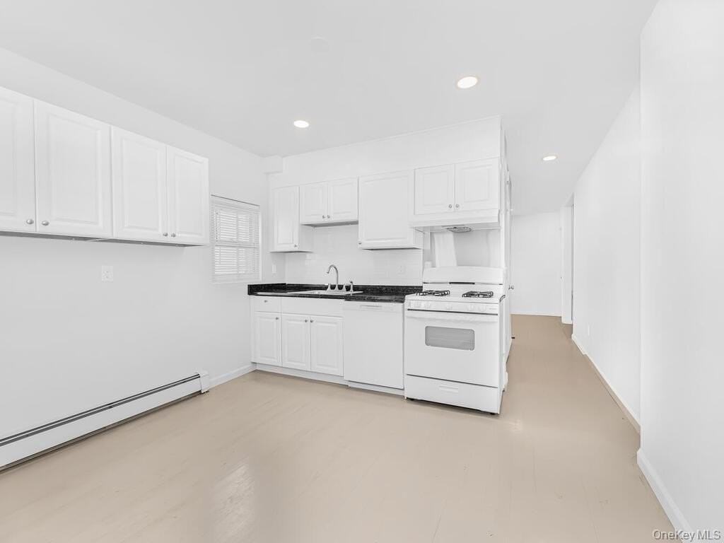 7 Sproat St - Photo 5 of 9