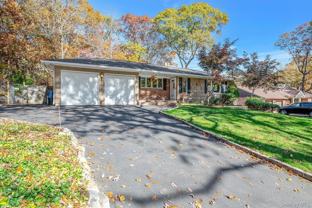 23 Princeton Dr - Photo 1 of 1