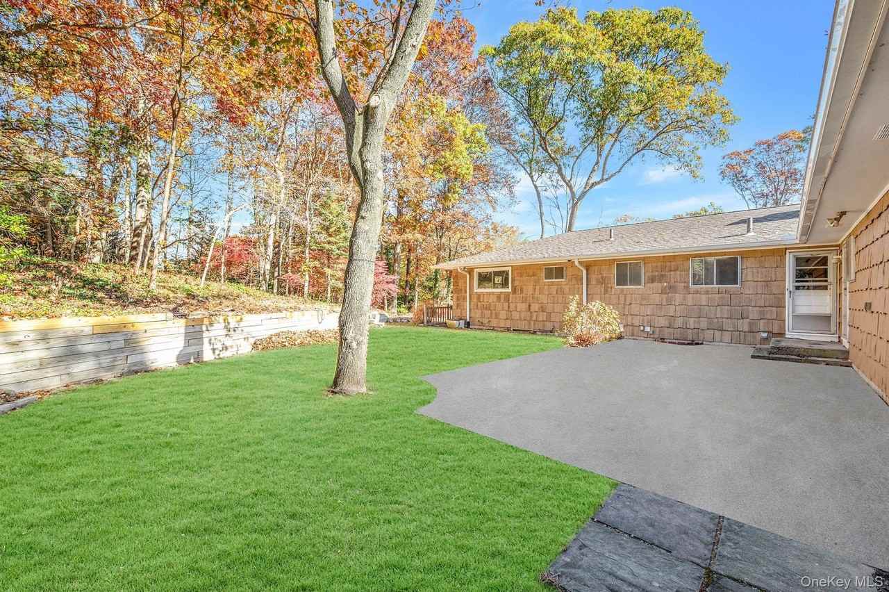 23 Princeton Dr - Photo 6 of 41
