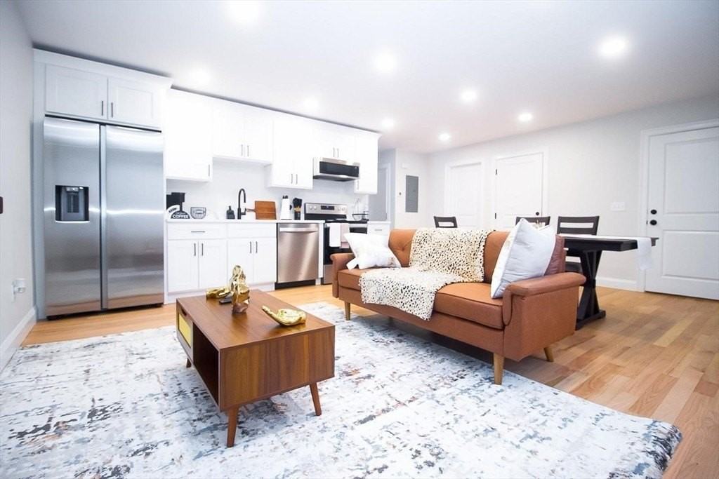 16 Peckham Ave #1 - Photo 3 of 10