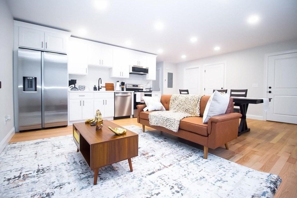 16 Peckham Ave #1 - Photo 3 of 10