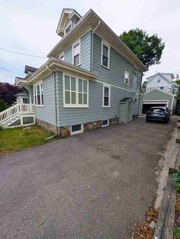 10 Duval St - Photo 3 of 25