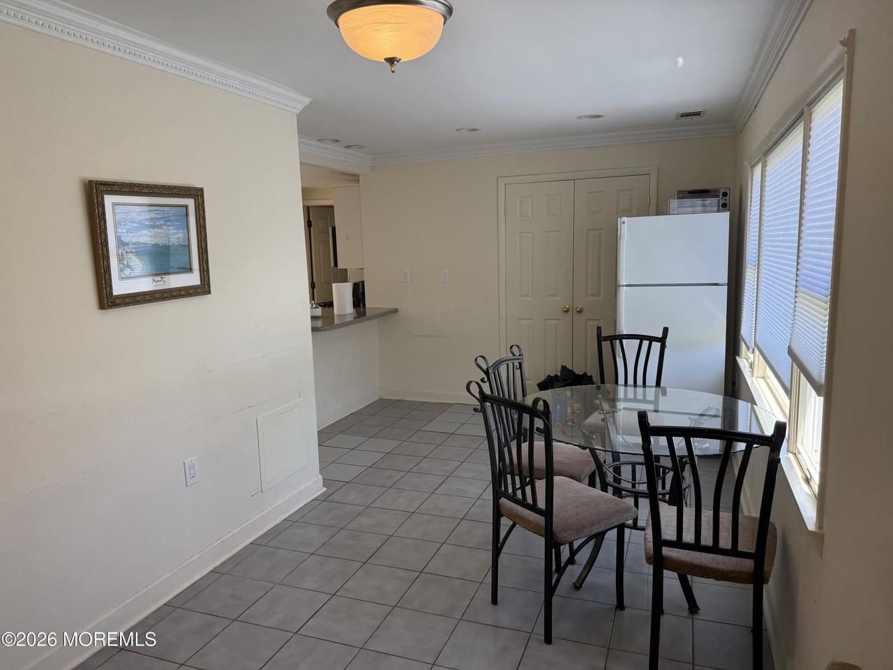 191 Norgrove Ave - Photo 2 of 8