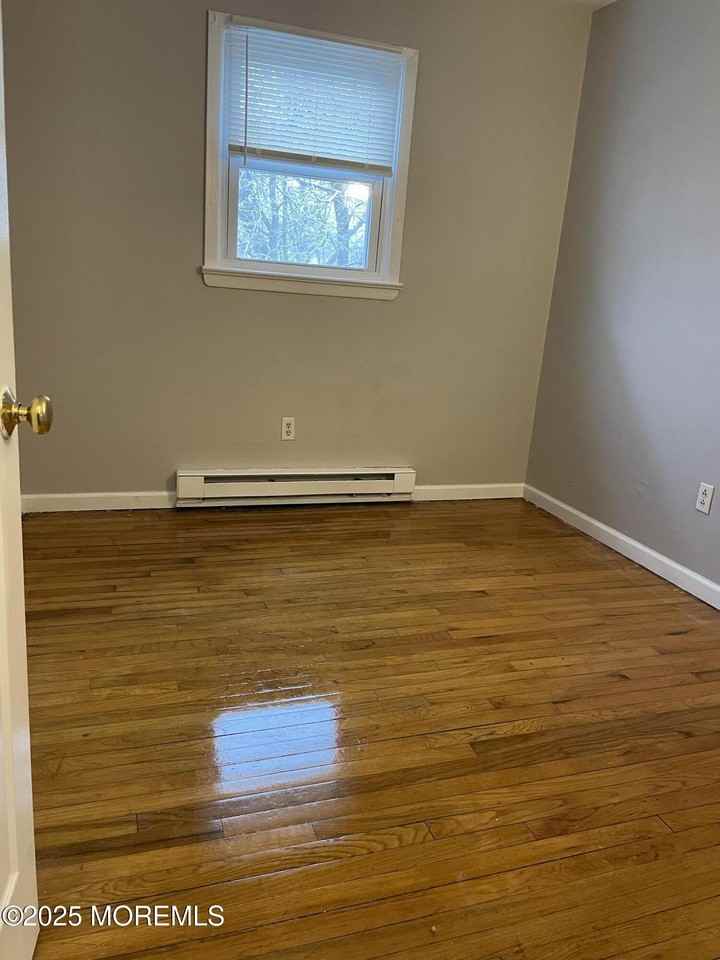 159 Port Monmouth Rd #2 - Photo 4 of 11