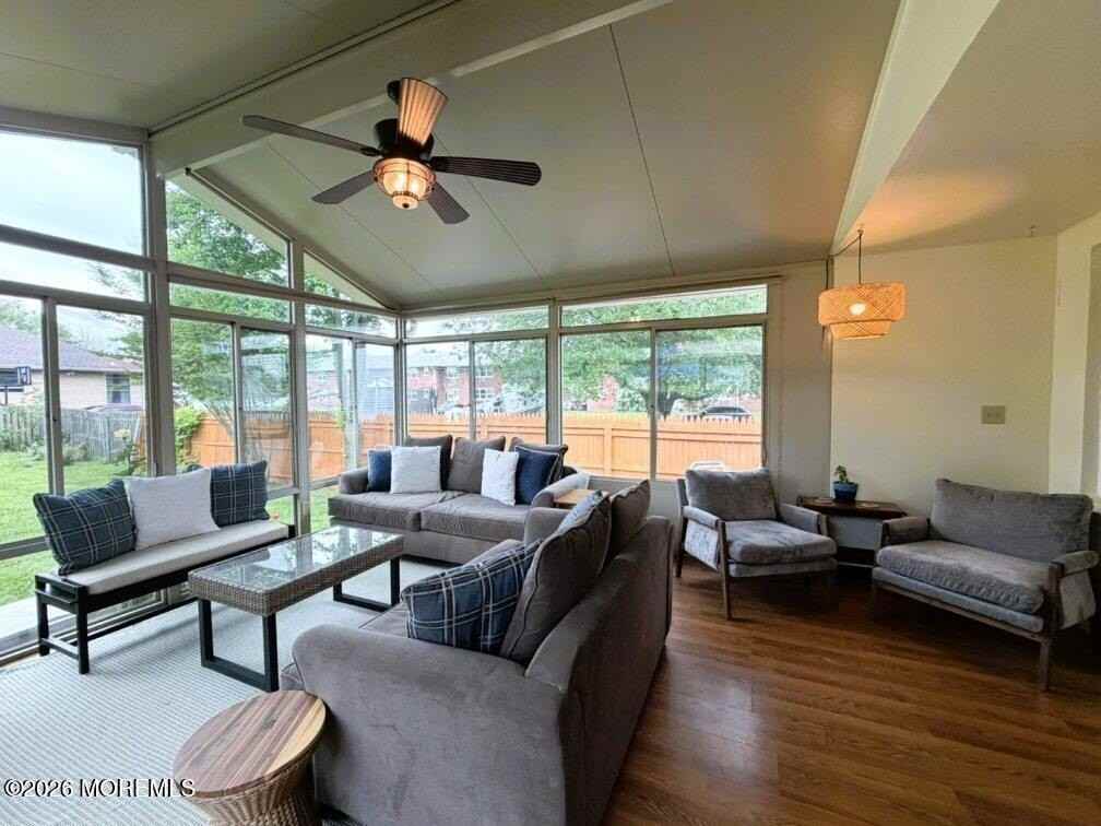 102 Columbia Ave - Photo 5 of 22