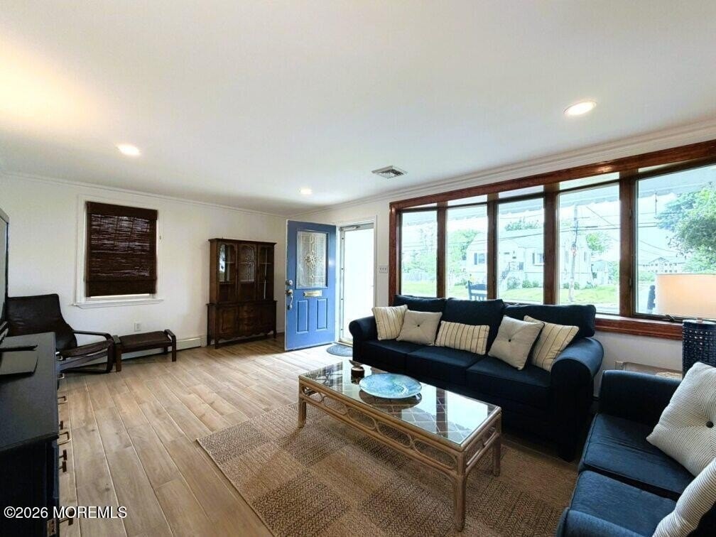 102 Columbia Ave - Photo 7 of 22
