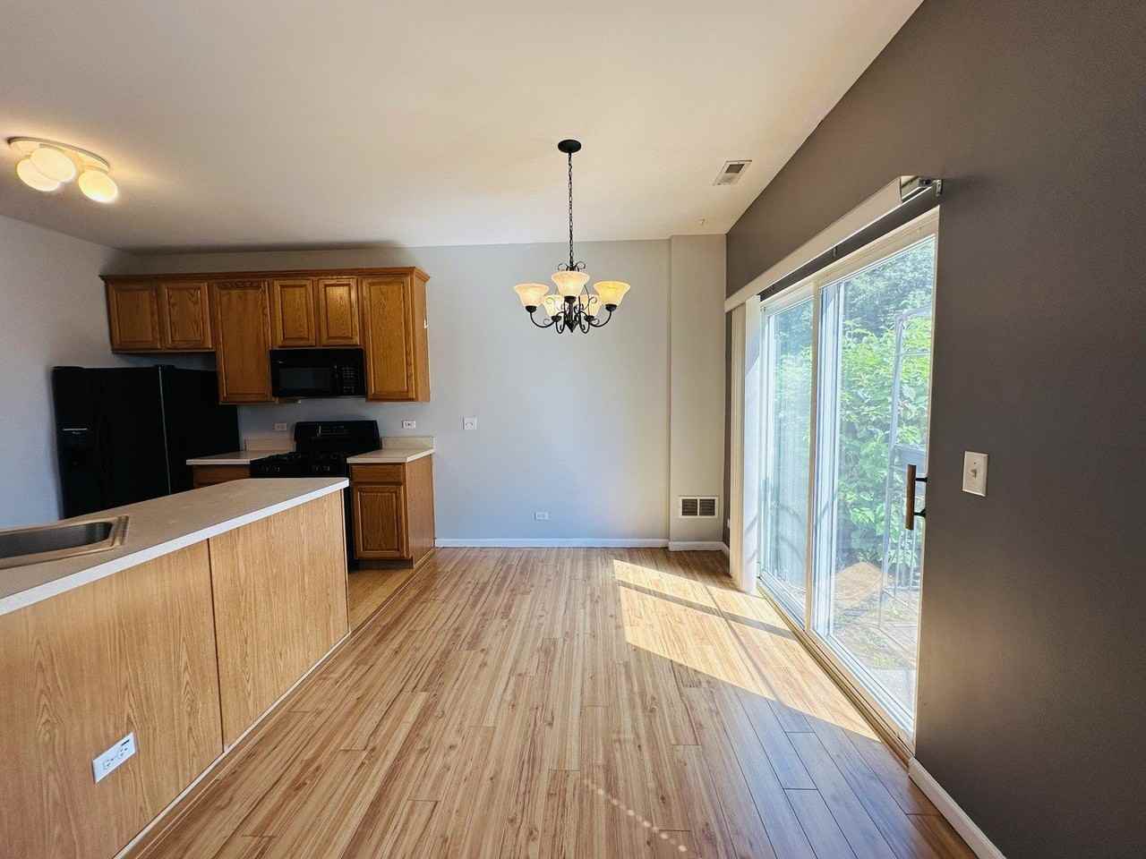 4121 Blackstone Dr #4121 - Photo 6 of 21
