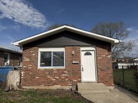 11361 S Racine Ave - Photo 1 of 1