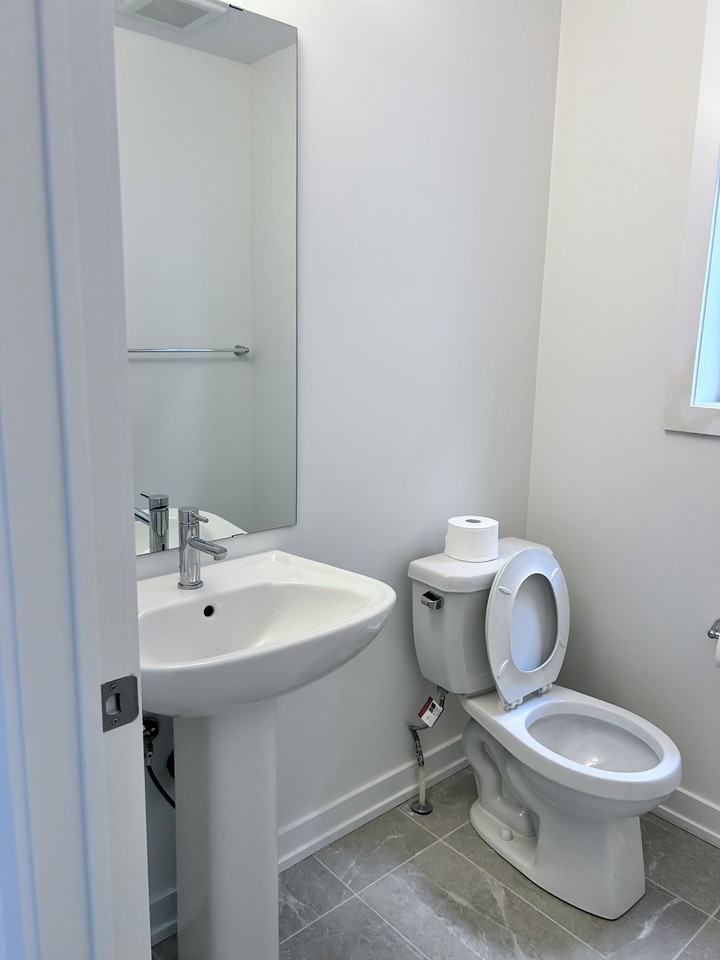 51 Monteith Dr #1 - Photo 7 of 10