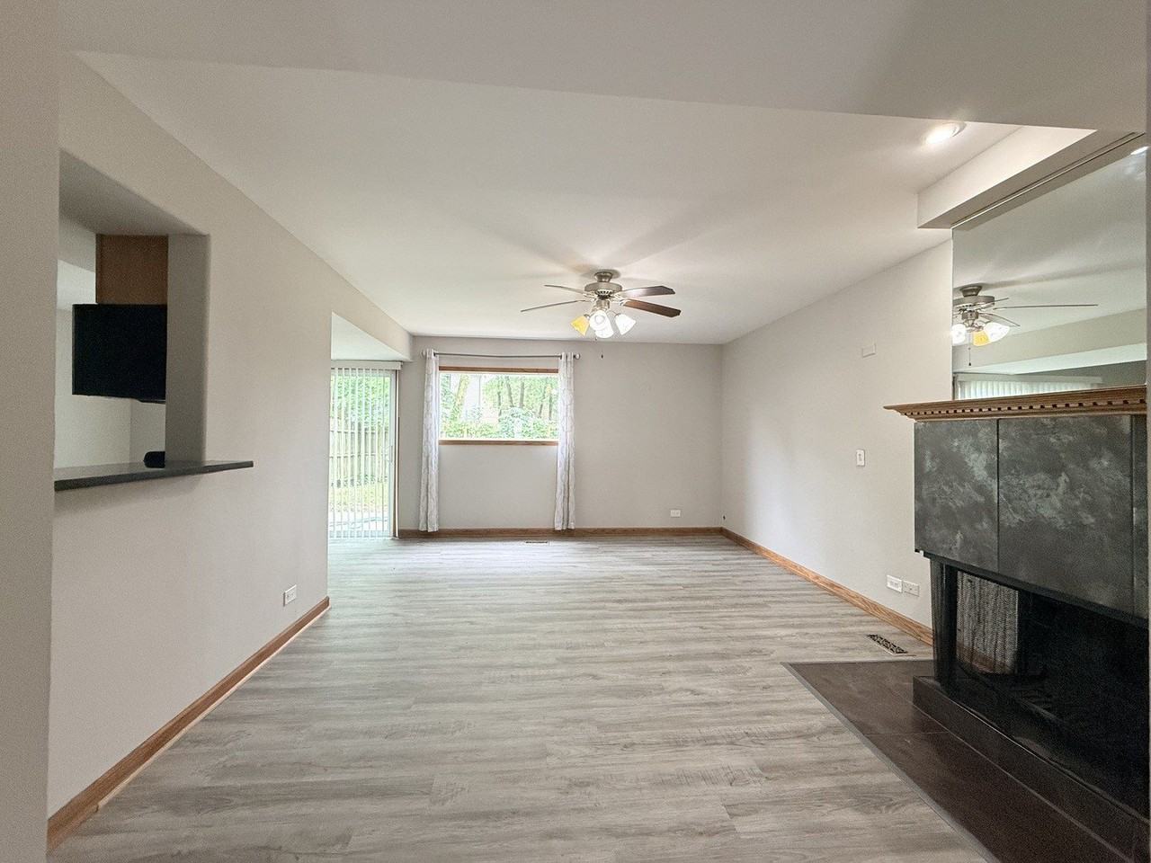 229 Juniper Ln #229 - Photo 3 of 28