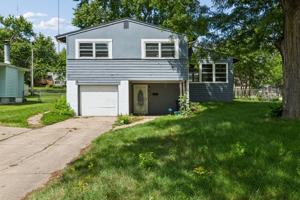 featured image of 6006 N 68th St #1