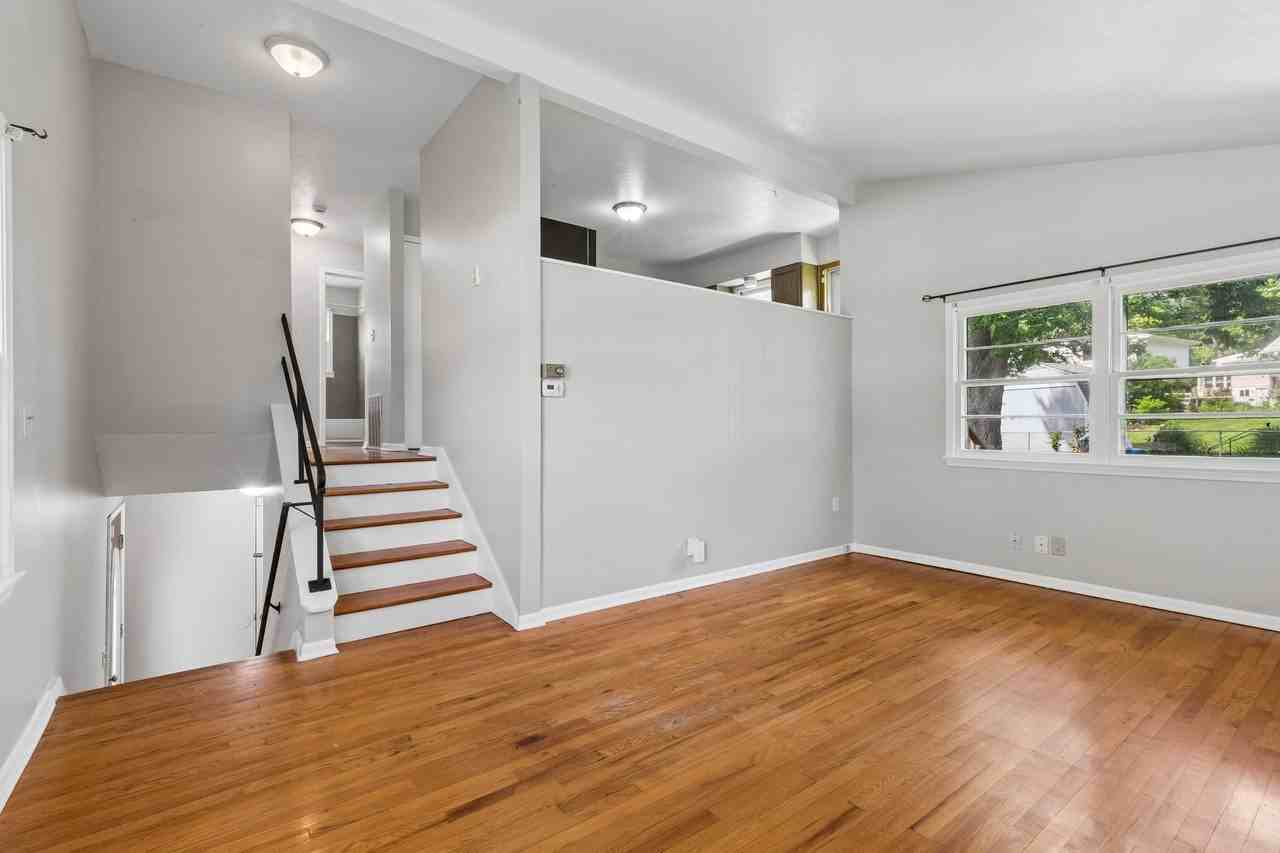 6006 N 68th St #1 - Photo 4 of 30