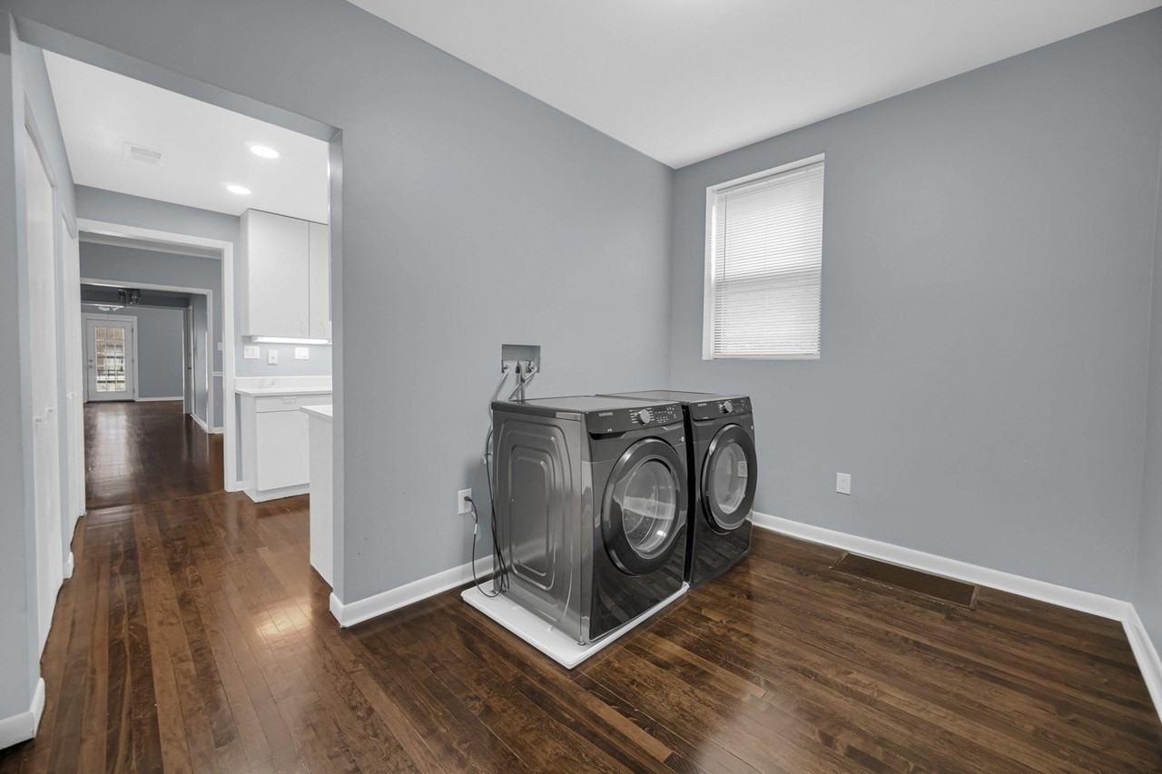 819 W Lawrence Ave #2 - Photo 6 of 23