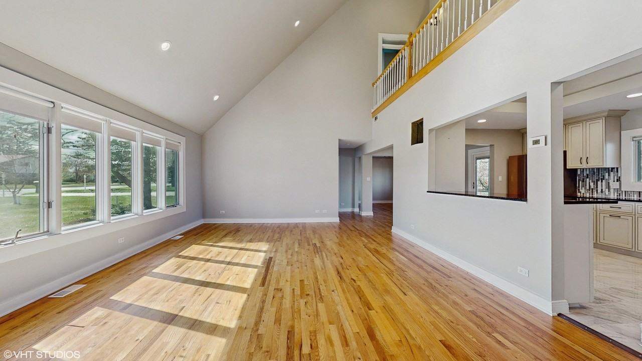 1838 N Windsor Dr - Photo 4 of 16