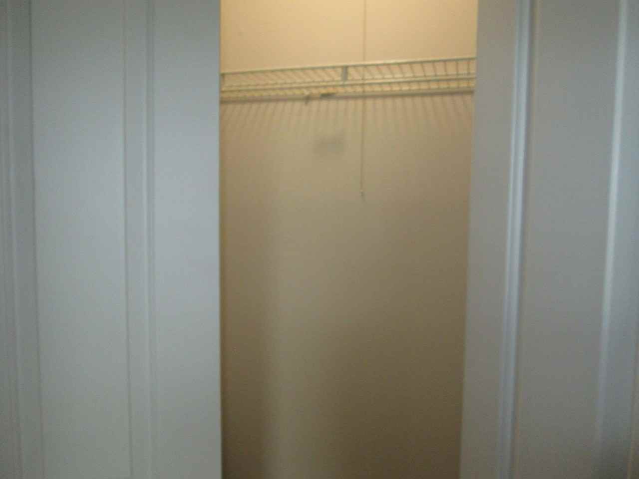 800 Brook Dr #6 - Photo 2 of 24