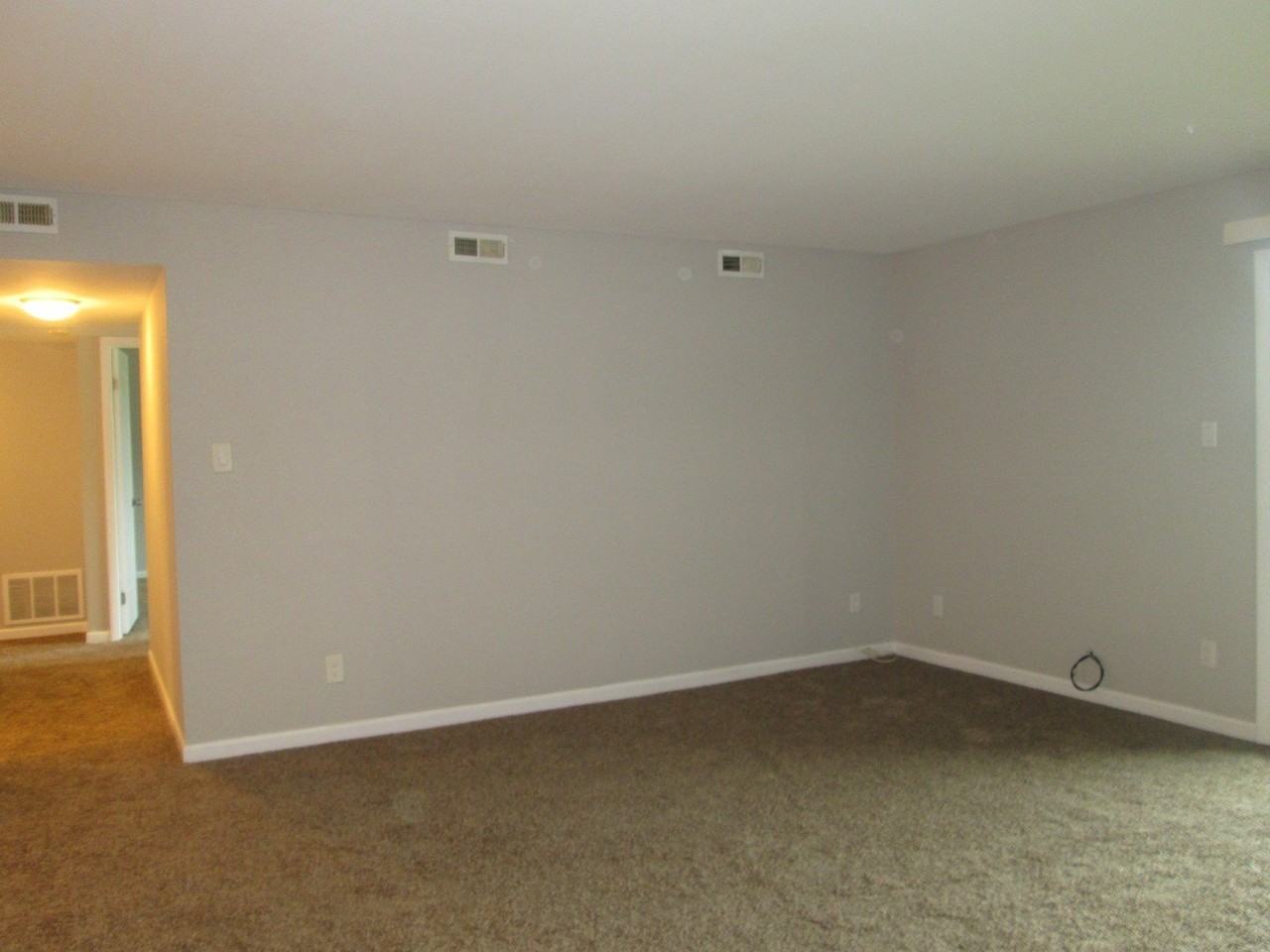 800 Brook Dr #6 - Photo 6 of 24