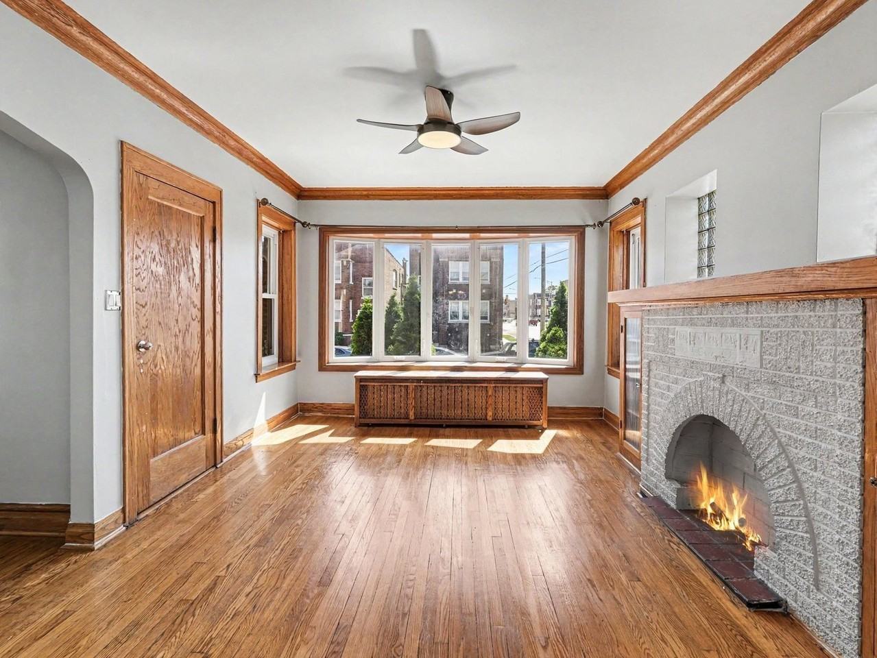 1542 S 60th Ct - Photo 3 of 19
