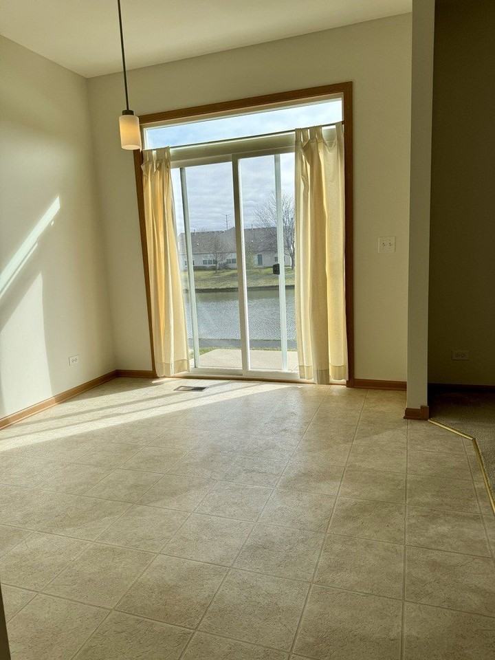 1428 Reserve Ln #4 - Photo 6 of 13